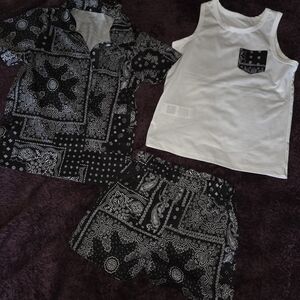 NWOT 3 Piece Black and White Paisley Shirt and Shorts Set with White Tank Top